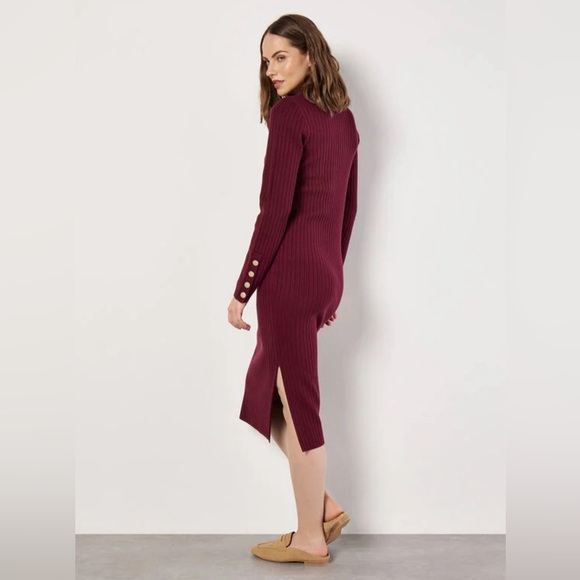 🔥SO ♥️🔥 Apricot - Ribbed Knit Gold Button Midi Dress - Picture 4 of 5